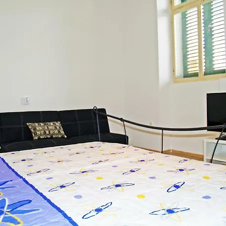Appartement Lolov