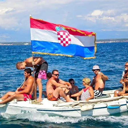 Lolov Apartman Preko